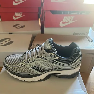 Saucony Progrid Omni 9 – Silver / Black / White